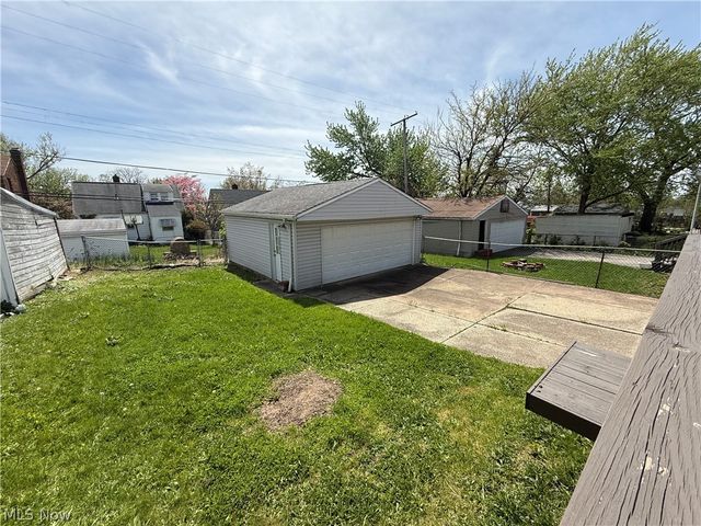9612 Park Heights Avenue, Garfield Heights, OH 44125