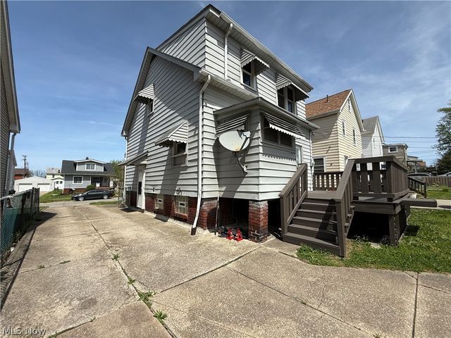 9612 Park Heights Avenue, Garfield Heights, OH 44125