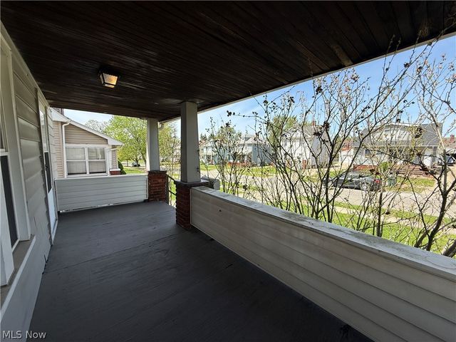 9612 Park Heights Avenue, Garfield Heights, OH 44125