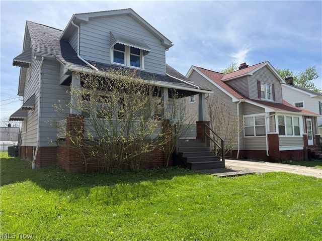 9612 Park Heights Avenue, Garfield Heights, OH 44125