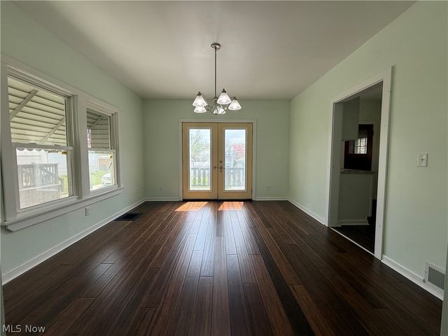 9612 Park Heights Avenue, Garfield Heights, OH 44125