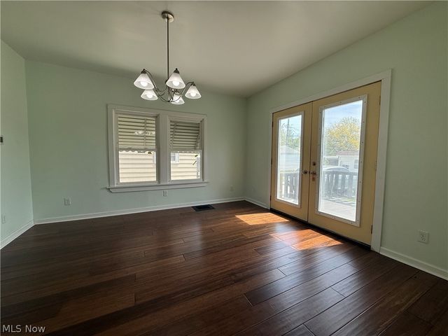 9612 Park Heights Avenue, Garfield Heights, OH 44125