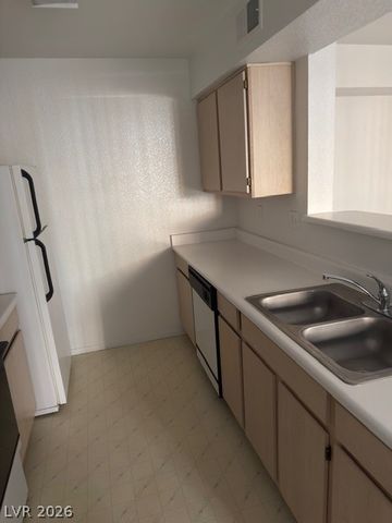 8101 West FLAMINGO Road 1144, Las Vegas, NV 89147