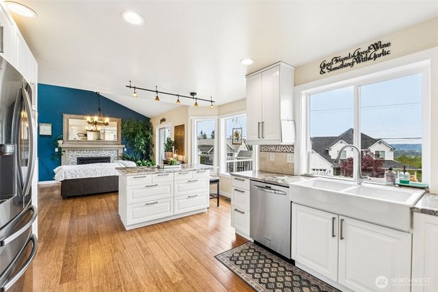 1929 19th Avenue Ct SE, Puyallup, WA 98372