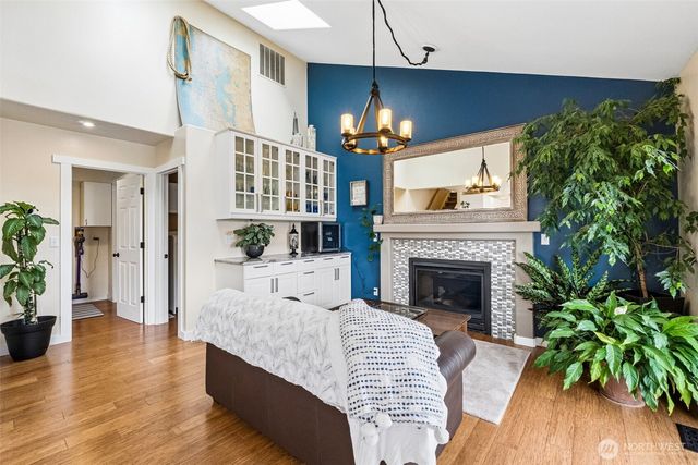 1929 19th Avenue Ct SE, Puyallup, WA 98372