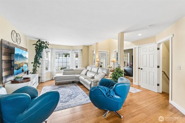 1929 19th Avenue Ct SE, Puyallup, WA 98372