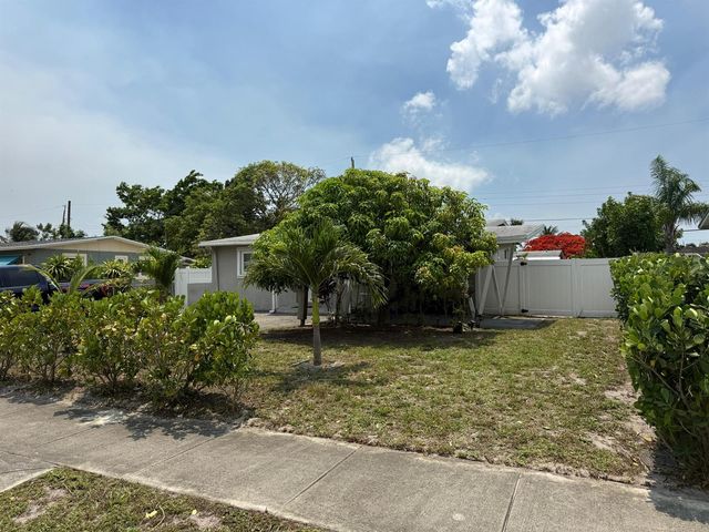 4161 NW 11th, Oakland Park, FL 33309