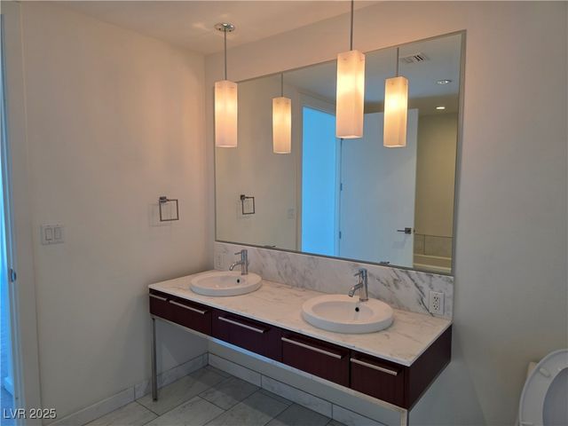 4471 Dean Martin Drive 1104, Las Vegas, NV 89103