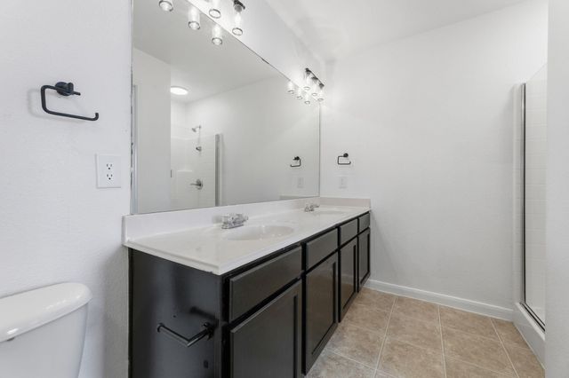 5008 Irvine LN, Del Valle, TX 78617