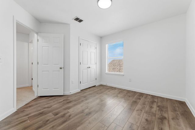 5008 Irvine LN, Del Valle, TX 78617