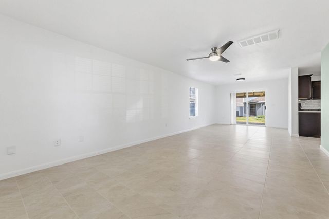 5008 Irvine LN, Del Valle, TX 78617