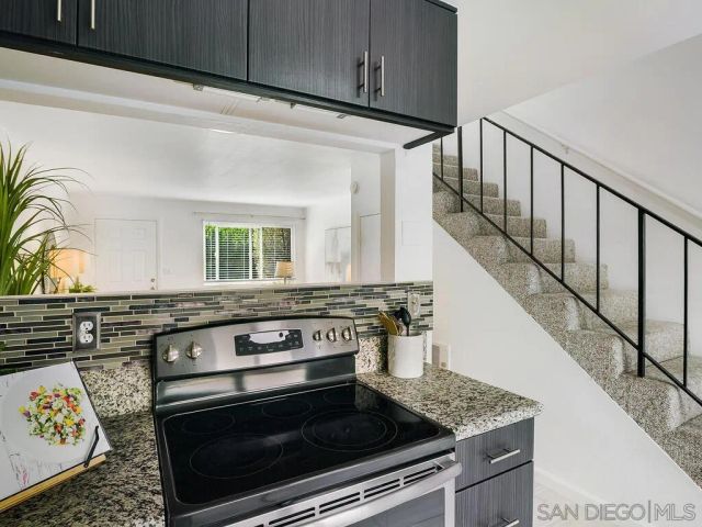 4154 Camino Islay, San Diego, CA 92122