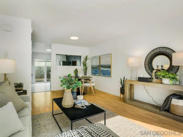 4154 Camino Islay, San Diego, CA 92122