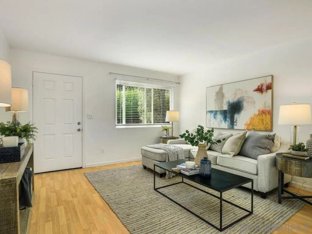 4154 Camino Islay, San Diego, CA 92122