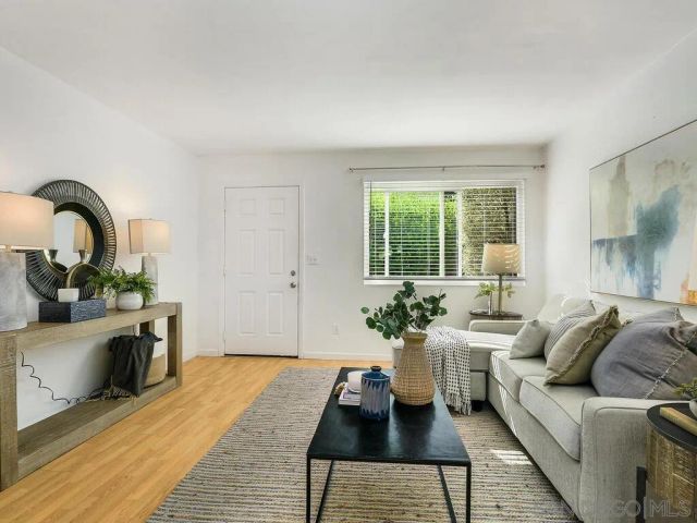 4154 Camino Islay, San Diego, CA 92122