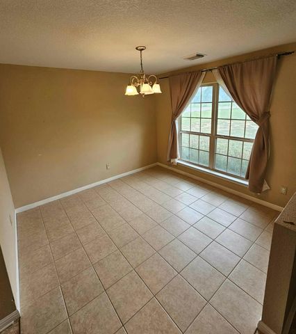 208 Settlers Ridge RDG, Bertram, TX 78605