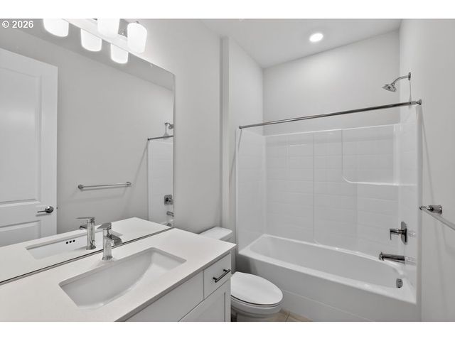 1109 Se 33RD St, Battle Ground, WA 98604