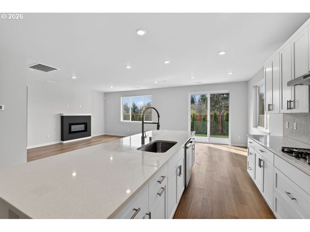 1109 Se 33RD St, Battle Ground, WA 98604