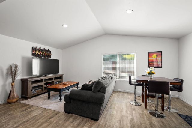 2038 Siegle Dr, Lemon Grove, CA 91945