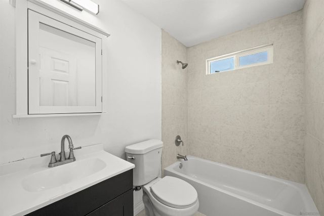 2038 Siegle Dr, Lemon Grove, CA 91945