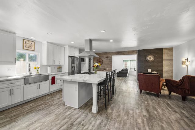 2038 Siegle Dr, Lemon Grove, CA 91945