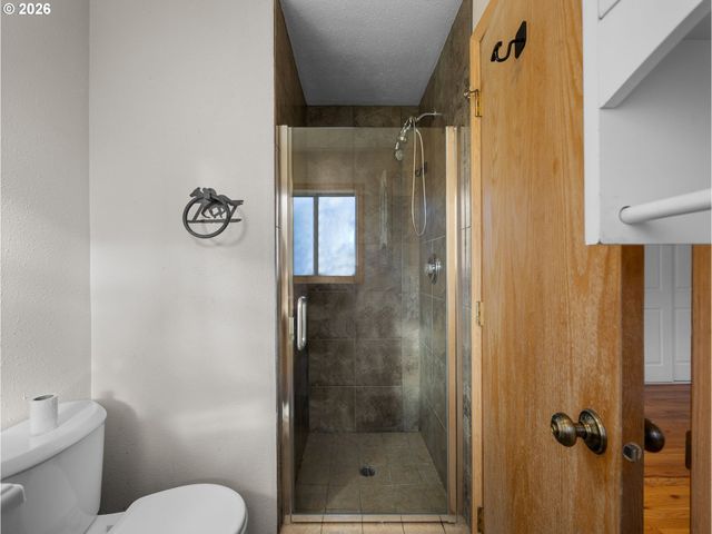 12840 Se MILL St, Portland, OR 97233