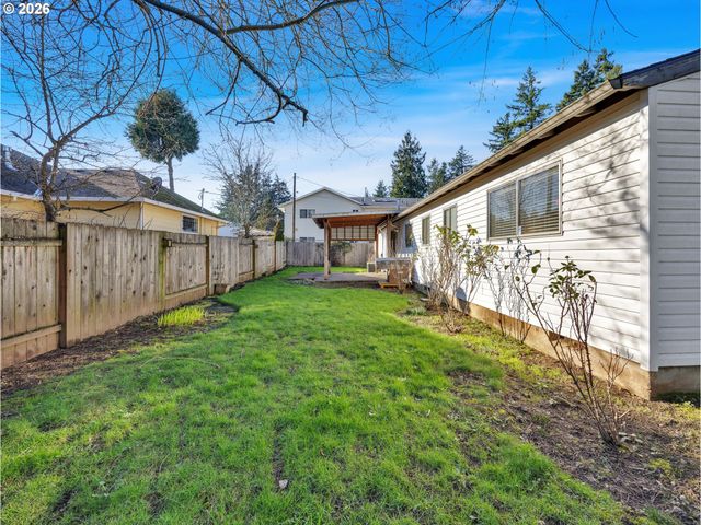 12840 Se MILL St, Portland, OR 97233