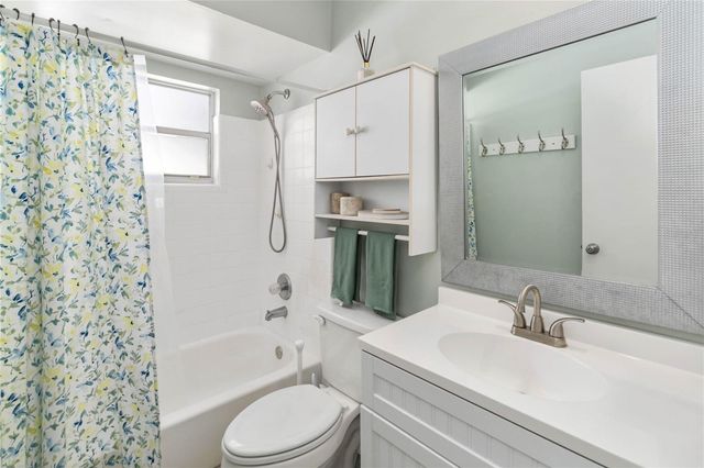 621 ALDAMA COURT, Ocoee, FL 34761