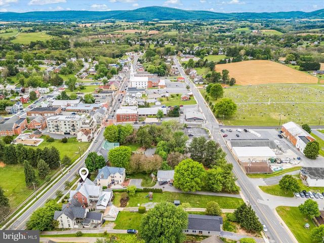 19 E MAIN ST, Middletown, MD 21769
