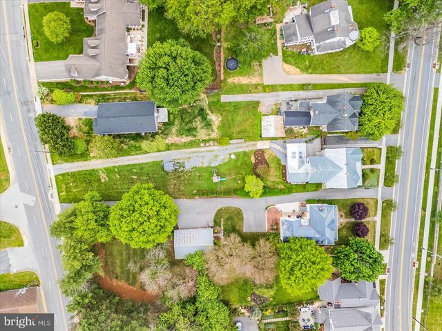 19 E MAIN ST, Middletown, MD 21769
