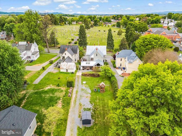 19 E MAIN ST, Middletown, MD 21769