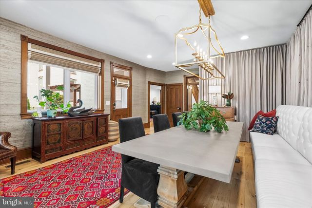 19 E MAIN ST, Middletown, MD 21769
