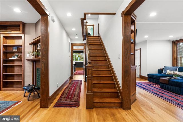 19 E MAIN ST, Middletown, MD 21769