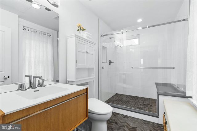 19 E MAIN ST, Middletown, MD 21769