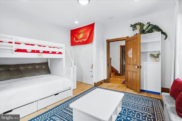 19 E MAIN ST, Middletown, MD 21769