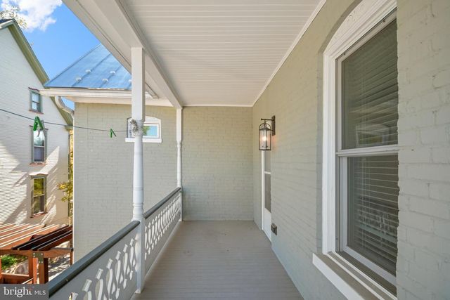 19 E MAIN ST, Middletown, MD 21769