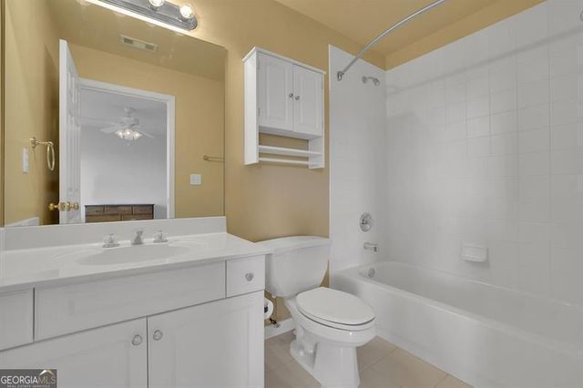 1502 Menlo Drive NW, Kennesaw, GA 30152