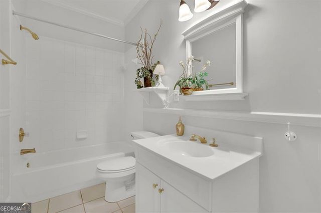 1502 Menlo Drive NW, Kennesaw, GA 30152