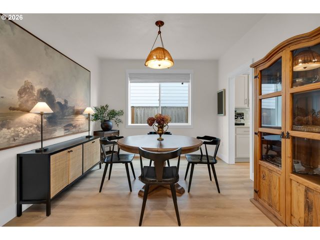 15330 Sw SILKWOOD Ct, Portland, OR 97224