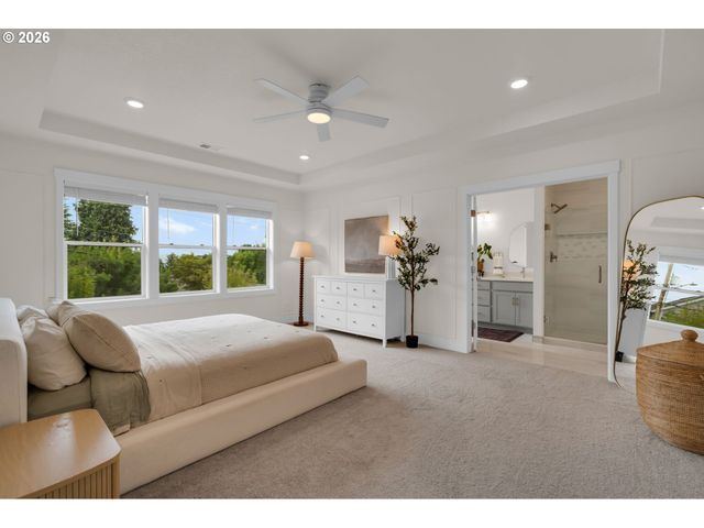 15330 Sw SILKWOOD Ct, Portland, OR 97224
