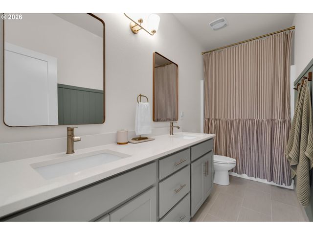 15330 Sw SILKWOOD Ct, Portland, OR 97224