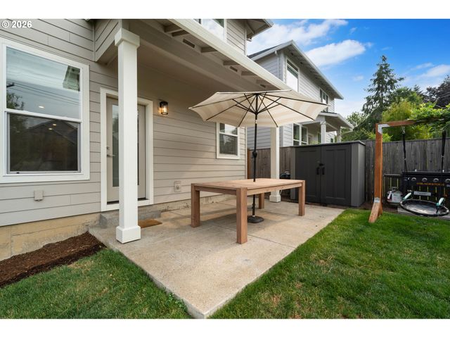 15330 Sw SILKWOOD Ct, Portland, OR 97224