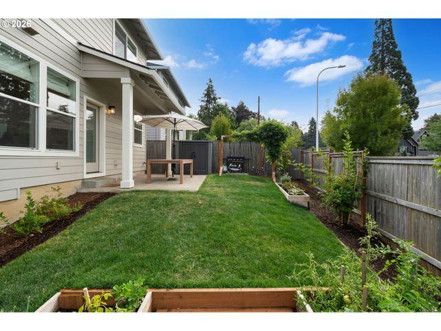 15330 Sw SILKWOOD Ct, Portland, OR 97224
