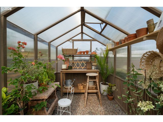 15330 Sw SILKWOOD Ct, Portland, OR 97224