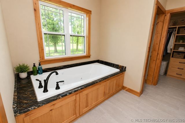 36362 S Summit, Cookson, OK 74427