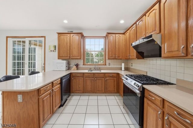 44 Roanoke Rd, Montgomery Twp., NJ 08502