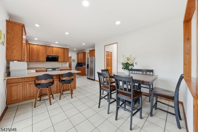 44 Roanoke Rd, Montgomery Twp., NJ 08502