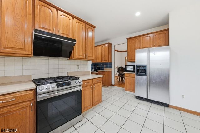 44 Roanoke Rd, Montgomery Twp., NJ 08502