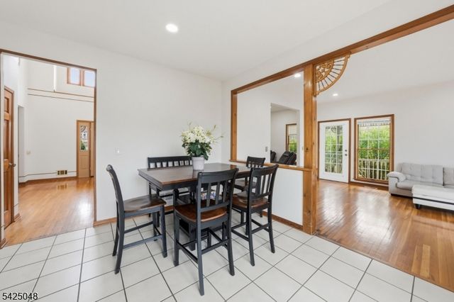 44 Roanoke Rd, Montgomery Twp., NJ 08502