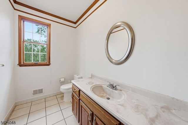 44 Roanoke Rd, Montgomery Twp., NJ 08502